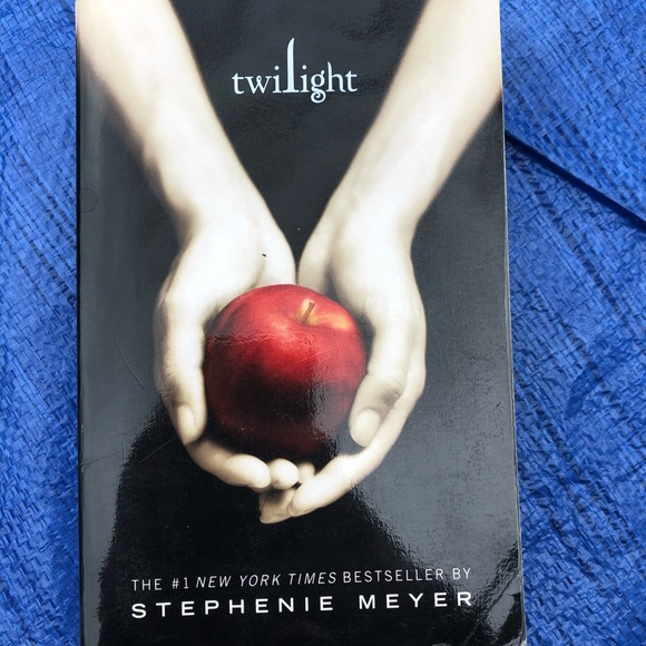 Books - Picture 15 of 16